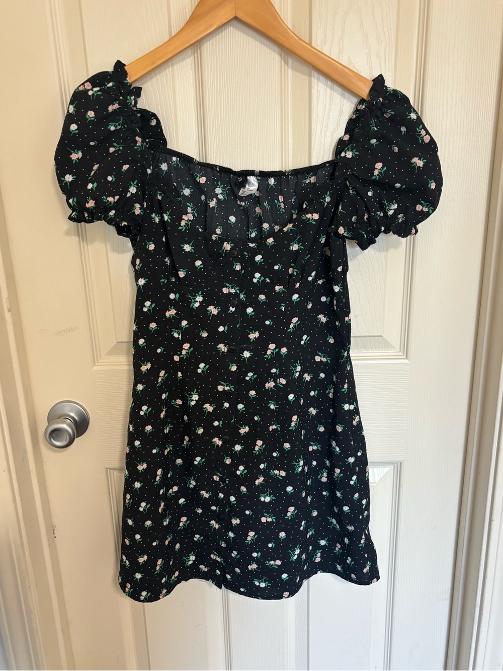 H&M Divided Black Floral Puff Sleeve Mini Dress Spring Brunch Garden Party Style - Picture 2 of 7